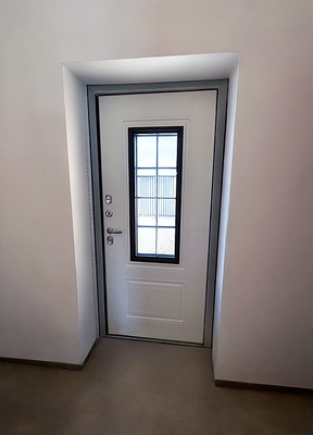 Остекленная термодверь Остекленная термодверь